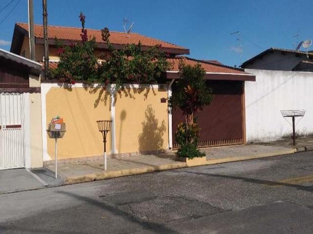 #92 - Casa para Venda em Taubaté - SP