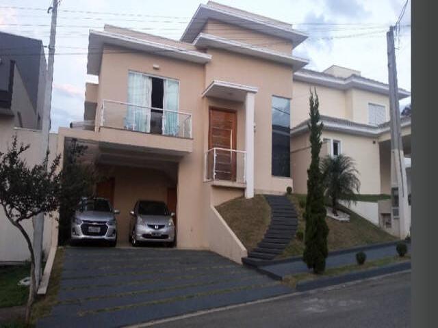 #535 - Casa em condomínio para Venda em Caçapava - SP