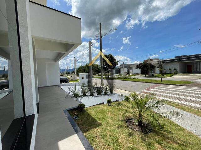 #1449 - Casa em condomínio para Venda em Taubaté - SP