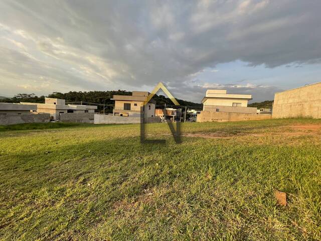 #1530 - Terreno em condomínio para Venda em Taubaté - SP