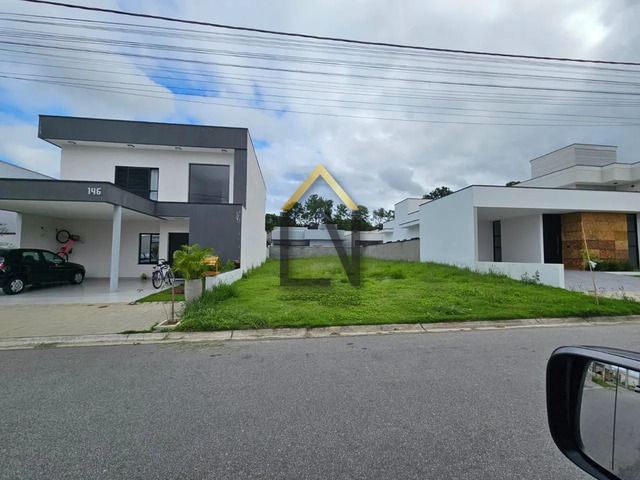 #1597 - Terreno em condomínio para Venda em Taubaté - SP